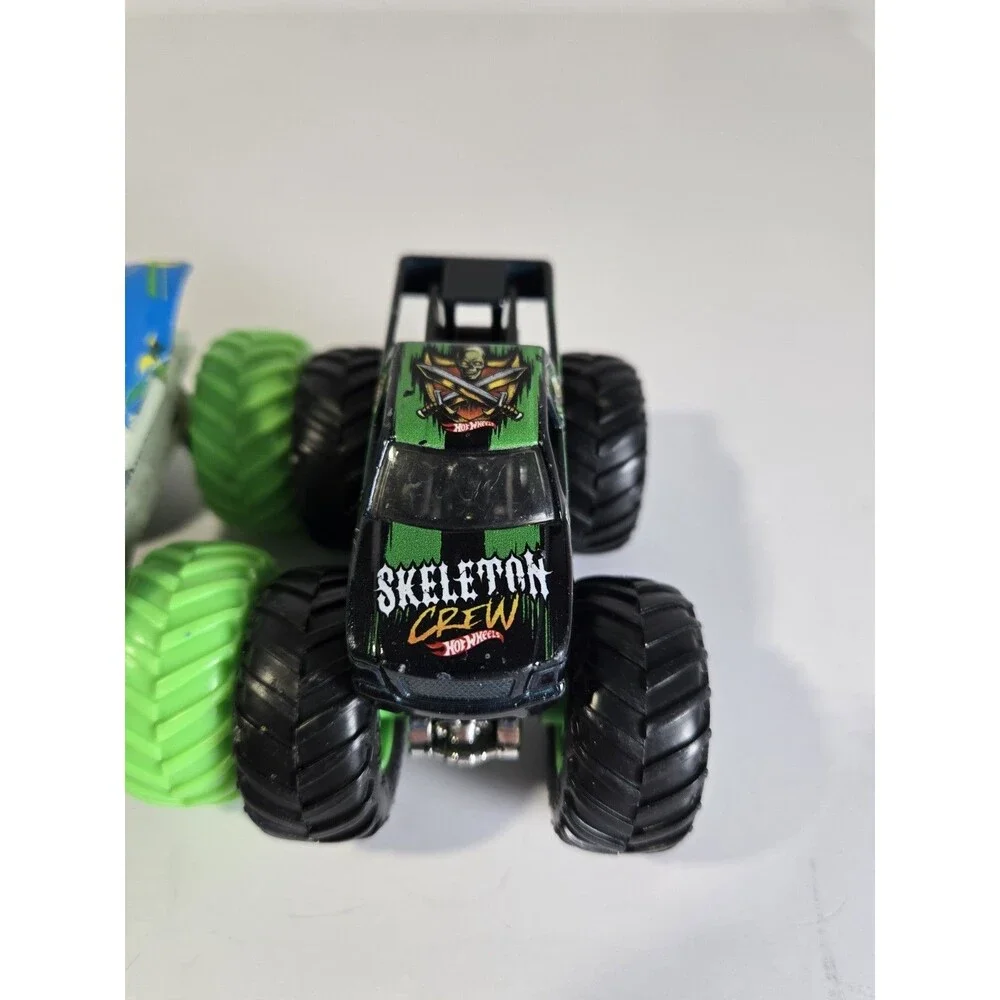 Hot Wheels Monster Trucks Lot 5 1:64 El Toro Loco Skeleton Crew Hooligan